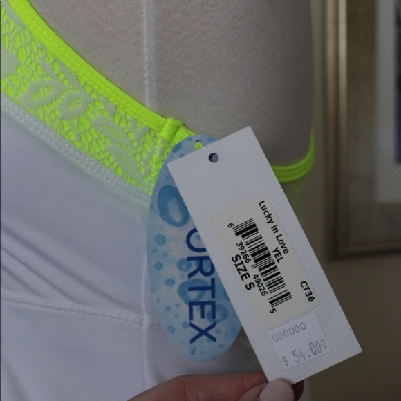 the softest work out top - Picture 4 of 8